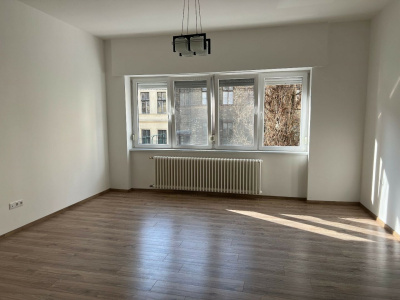 66 m2 renovated flat in the Southern part of the 5th district!