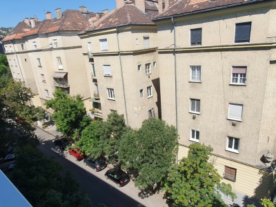 4th floor renovated and emptied flat on 60 m2 off Böszörményi út in the 12th district!