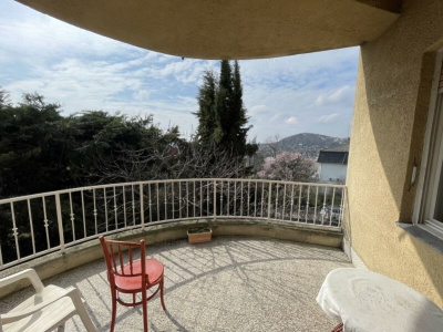 Excellent renovation object with a view on 92 m2 from Gellért Hill!