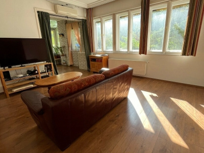 Good price for a 12th district 108 m2 flat with garden view!