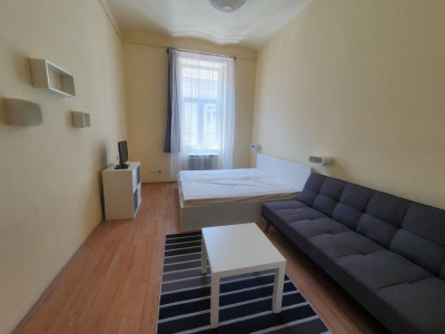 Investment opportunity! 50 m2 renovated flat near Teréz Boulevard!