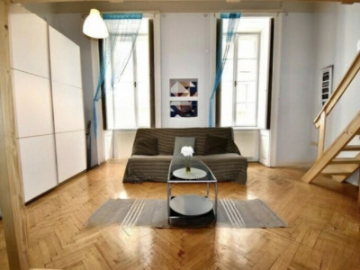 40 m2 studio in a quiet street in the middle of 5th district at a very good price!