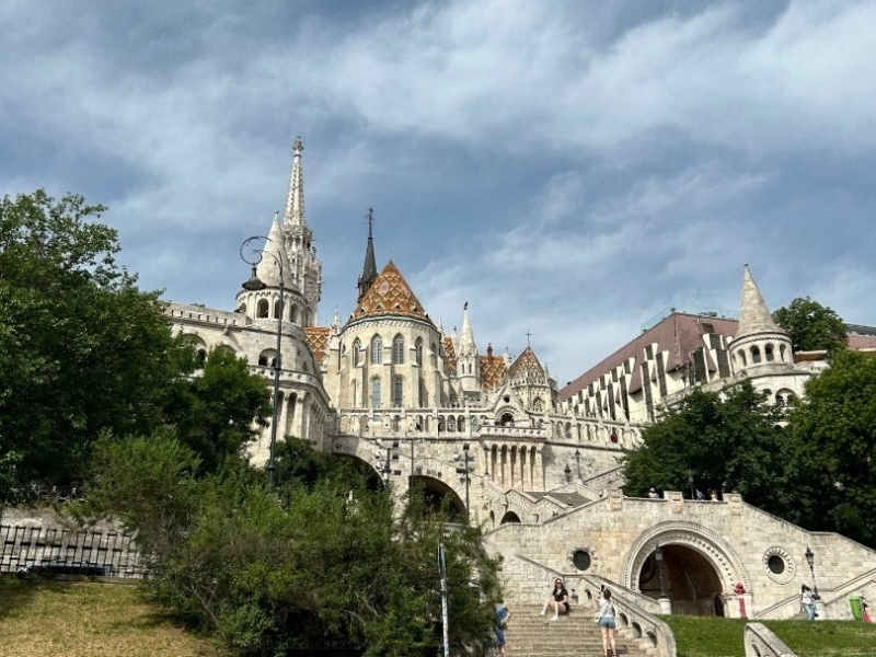 73 m3 luxuriously renovated flat just below Halászbástya, Ist district!